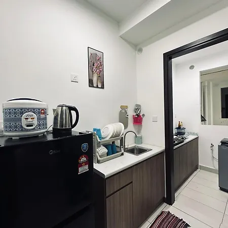 Fayyadh Homestay K Avenue Kota Kinabalu Exterior photo